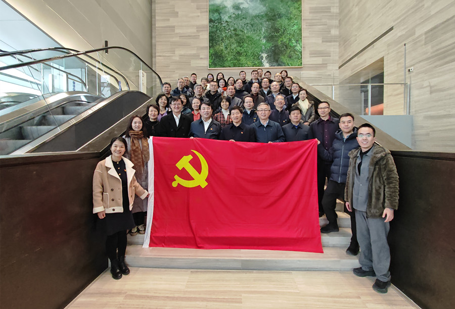 杜飛進、于軍同志帶隊赴城市副中心三大文化建筑開展主題黨日活動